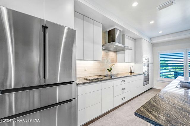 379 Hiawatha Way, Melbourne Beach, FL 32951