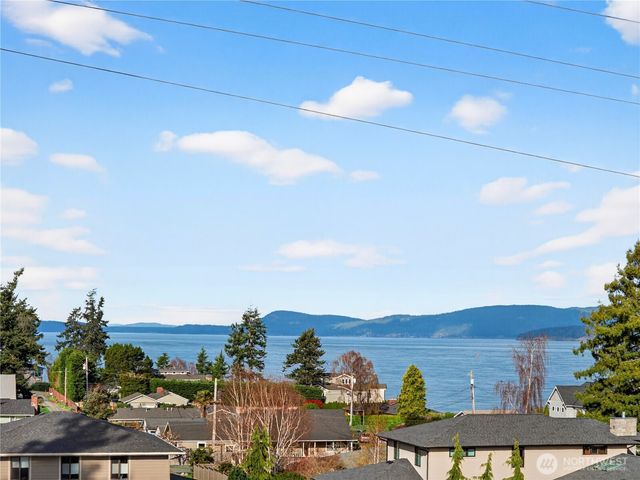 2120 12th Street, Anacortes, WA 98221