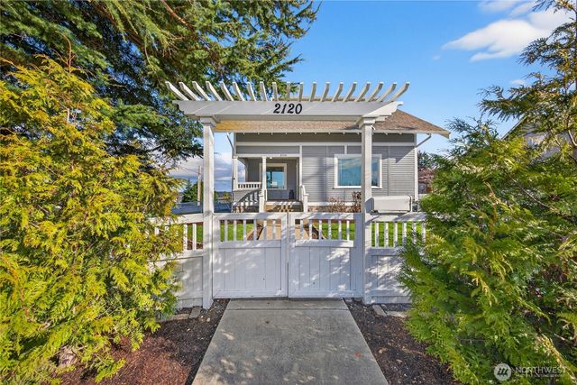 2120 12th Street, Anacortes, WA 98221