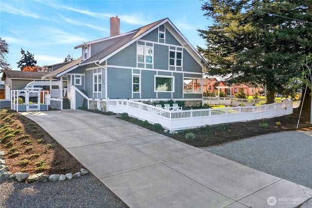 2120 12th Street, Anacortes, WA 98221