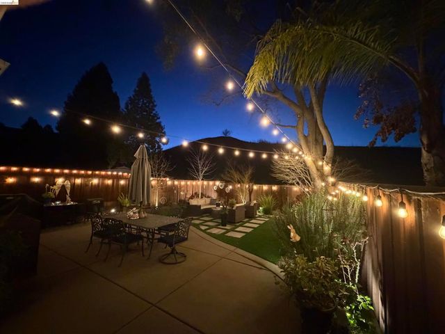 2090 Shady Creek Pl., Danville, CA 94526