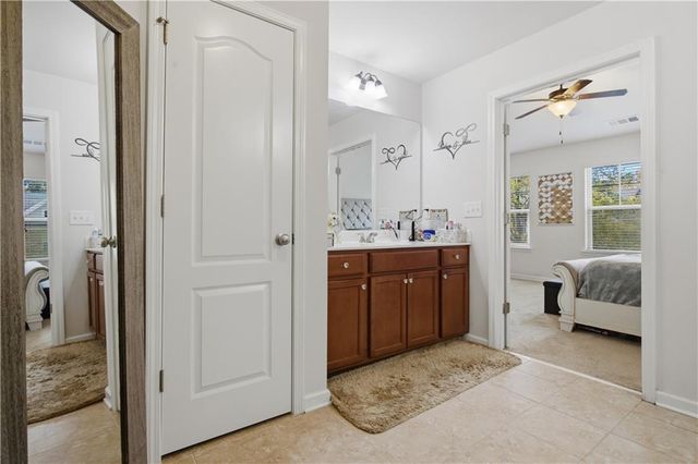 2880 Cooper Brook Drive, Snellville, GA 30078