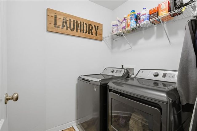 2880 Cooper Brook Drive, Snellville, GA 30078