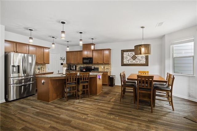 2880 Cooper Brook Drive, Snellville, GA 30078