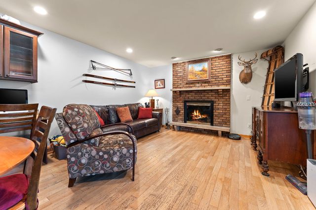 3910 W 106th Lane, Crown Point, IN 46307