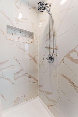 3910 W 106th Lane, Crown Point, IN 46307