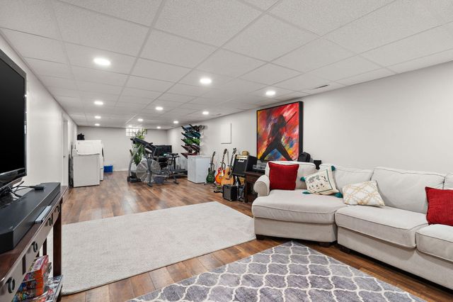 3910 W 106th Lane, Crown Point, IN 46307