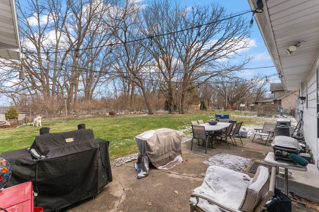 3910 W 106th Lane, Crown Point, IN 46307