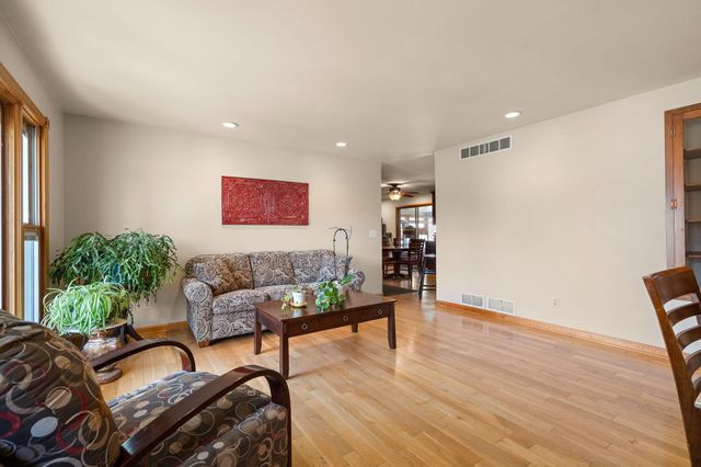 3910 W 106th Lane, Crown Point, IN 46307