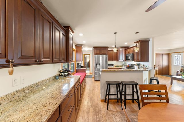 3910 W 106th Lane, Crown Point, IN 46307