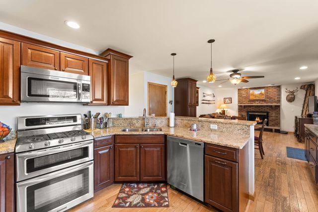 3910 W 106th Lane, Crown Point, IN 46307