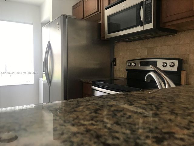 3825 NW 90th Ave 3825, Sunrise, FL 33351