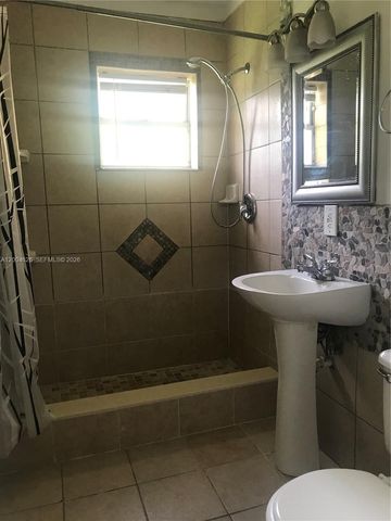 3825 NW 90th Ave 3825, Sunrise, FL 33351