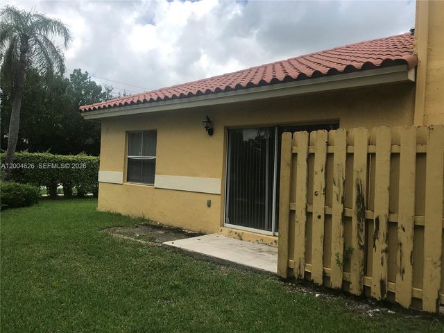 3825 NW 90th Ave 3825, Sunrise, FL 33351