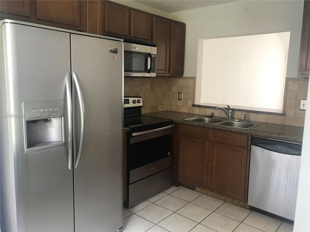 3825 NW 90th Ave 3825, Sunrise, FL 33351