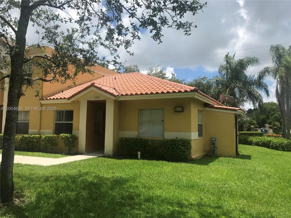 3825 NW 90th Ave 3825, Sunrise, FL 33351