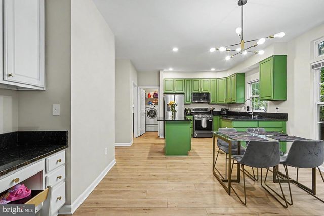 201 JENNINGS CT SE, Leesburg, VA 20175