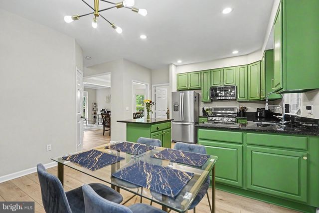201 JENNINGS CT SE, Leesburg, VA 20175