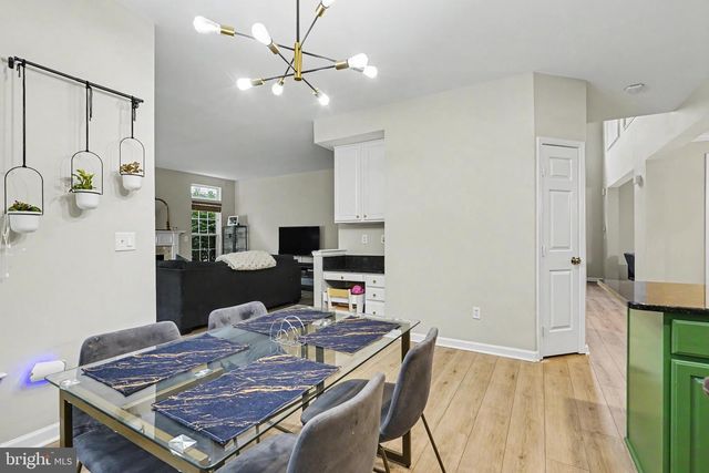 201 JENNINGS CT SE, Leesburg, VA 20175