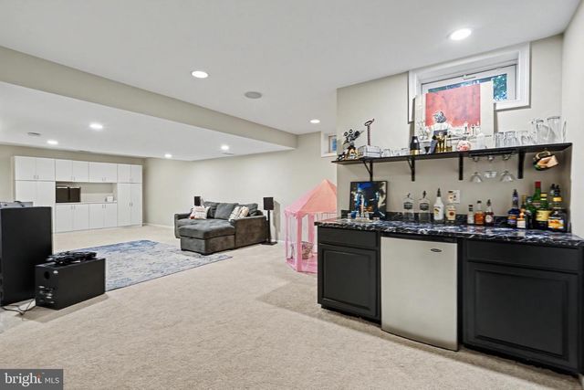 201 JENNINGS CT SE, Leesburg, VA 20175