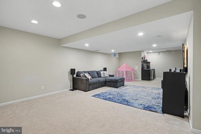 201 JENNINGS CT SE, Leesburg, VA 20175