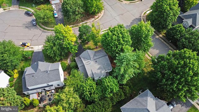 201 JENNINGS CT SE, Leesburg, VA 20175