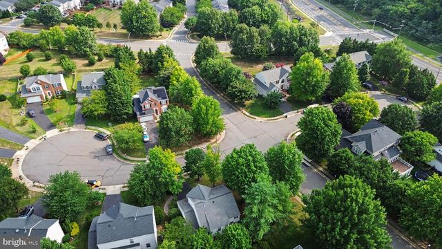 201 JENNINGS CT SE, Leesburg, VA 20175