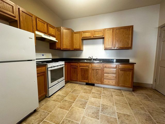 556 JEFFERSON STREET, Oshkosh, WI 54901