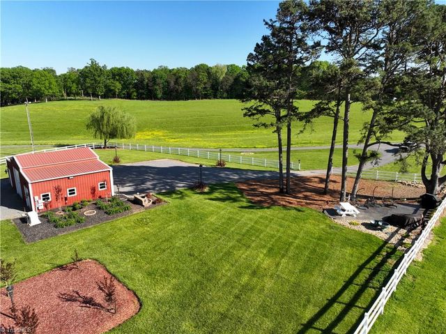 2527 Simpson Mill Road, Mount Airy, NC 27030