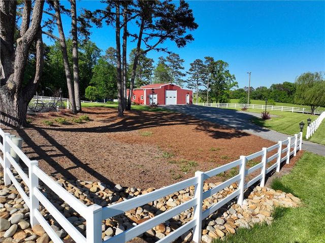 2527 Simpson Mill Road, Mount Airy, NC 27030