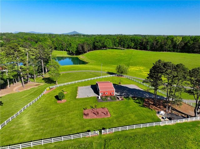 2527 Simpson Mill Road, Mount Airy, NC 27030