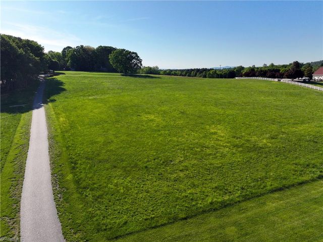 2527 Simpson Mill Road, Mount Airy, NC 27030
