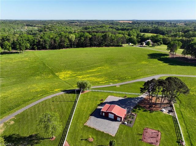 2527 Simpson Mill Road, Mount Airy, NC 27030