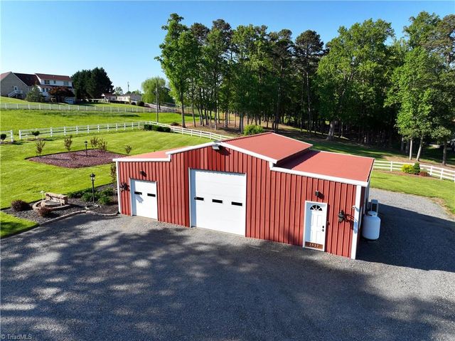2527 Simpson Mill Road, Mount Airy, NC 27030