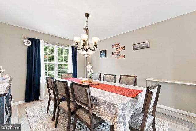 38 FAIRMONT DR, Columbus, NJ 08022