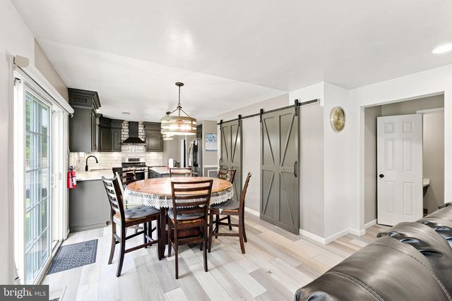 38 FAIRMONT DR, Columbus, NJ 08022