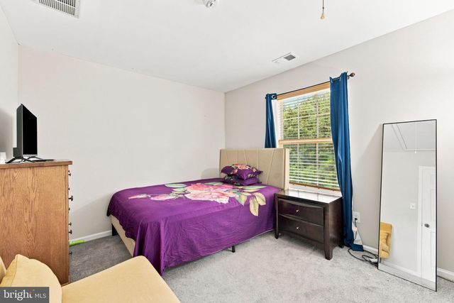 38 FAIRMONT DR, Columbus, NJ 08022