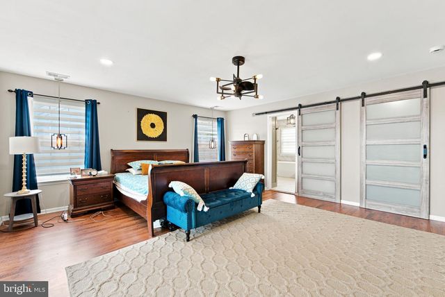 38 FAIRMONT DR, Columbus, NJ 08022