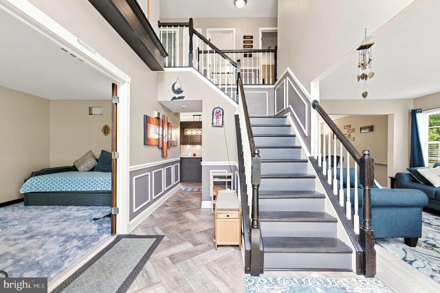 38 FAIRMONT DR, Columbus, NJ 08022