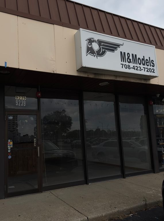 9239 S Cicero Avenue, Oak Lawn, IL 60453