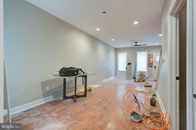 2463 AMBER ST, Philadelphia, PA 19125