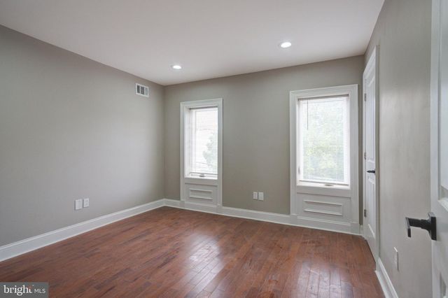 2463 AMBER ST, Philadelphia, PA 19125