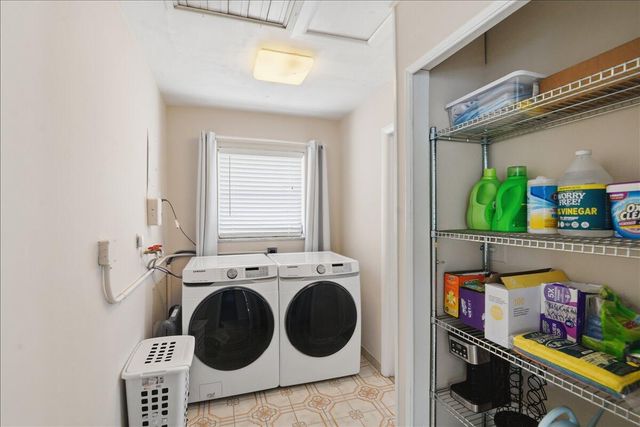 1730 NW 39th Street, Oakland Park, FL 33309
