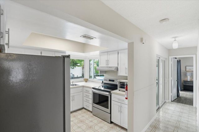 1730 NW 39th Street, Oakland Park, FL 33309