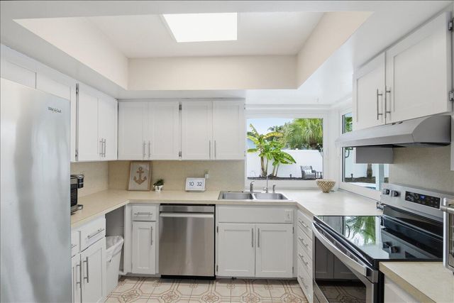 1730 NW 39th Street, Oakland Park, FL 33309