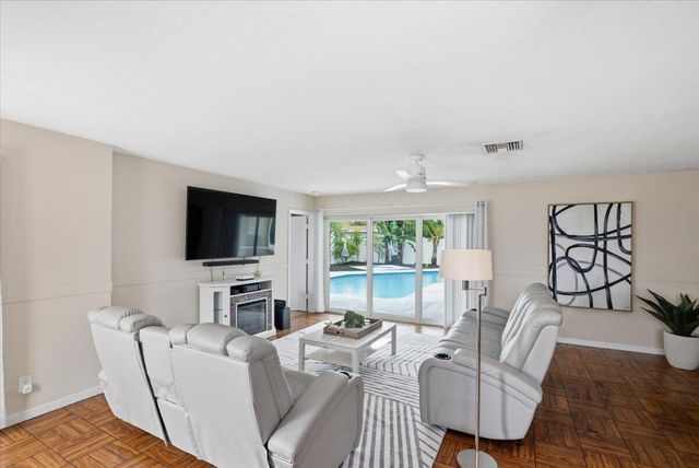 1730 NW 39th Street, Oakland Park, FL 33309