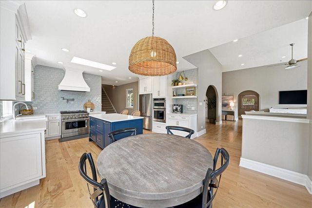 502 Stoney Ridge Court, Valparaiso, IN 46385