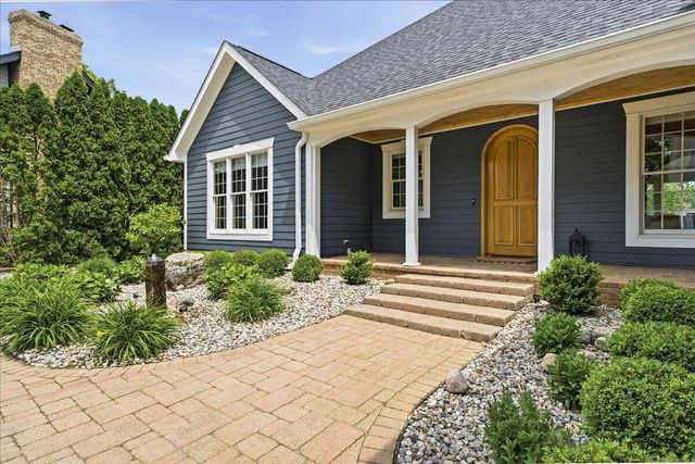 502 Stoney Ridge Court, Valparaiso, IN 46385