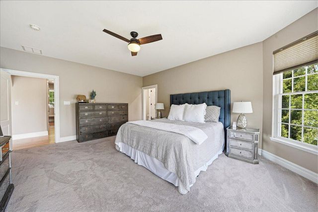 502 Stoney Ridge Court, Valparaiso, IN 46385