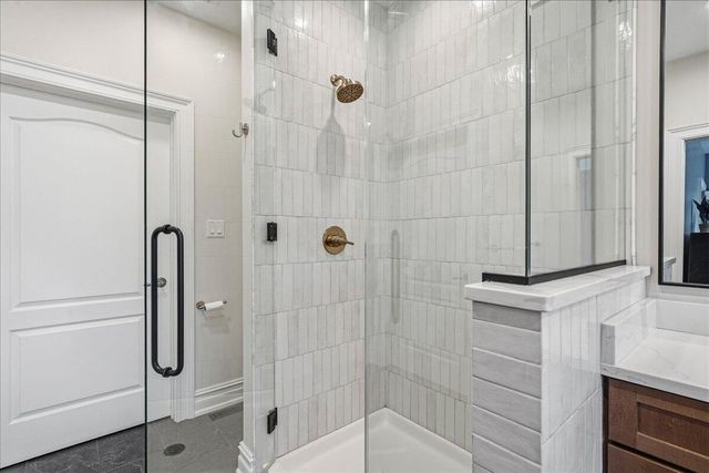 502 Stoney Ridge Court, Valparaiso, IN 46385